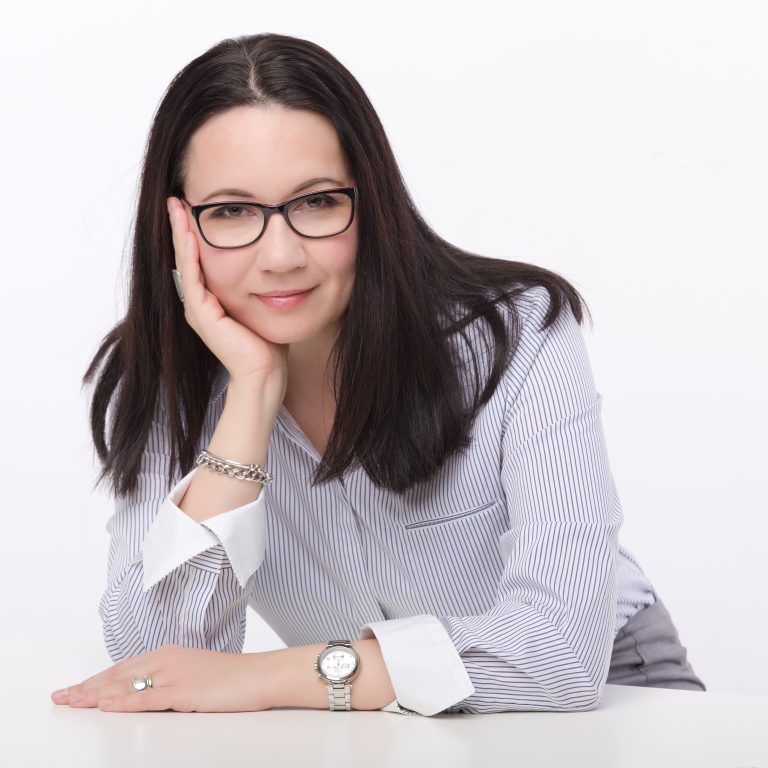 Pap Adél - KKV szakértő, webdesigner